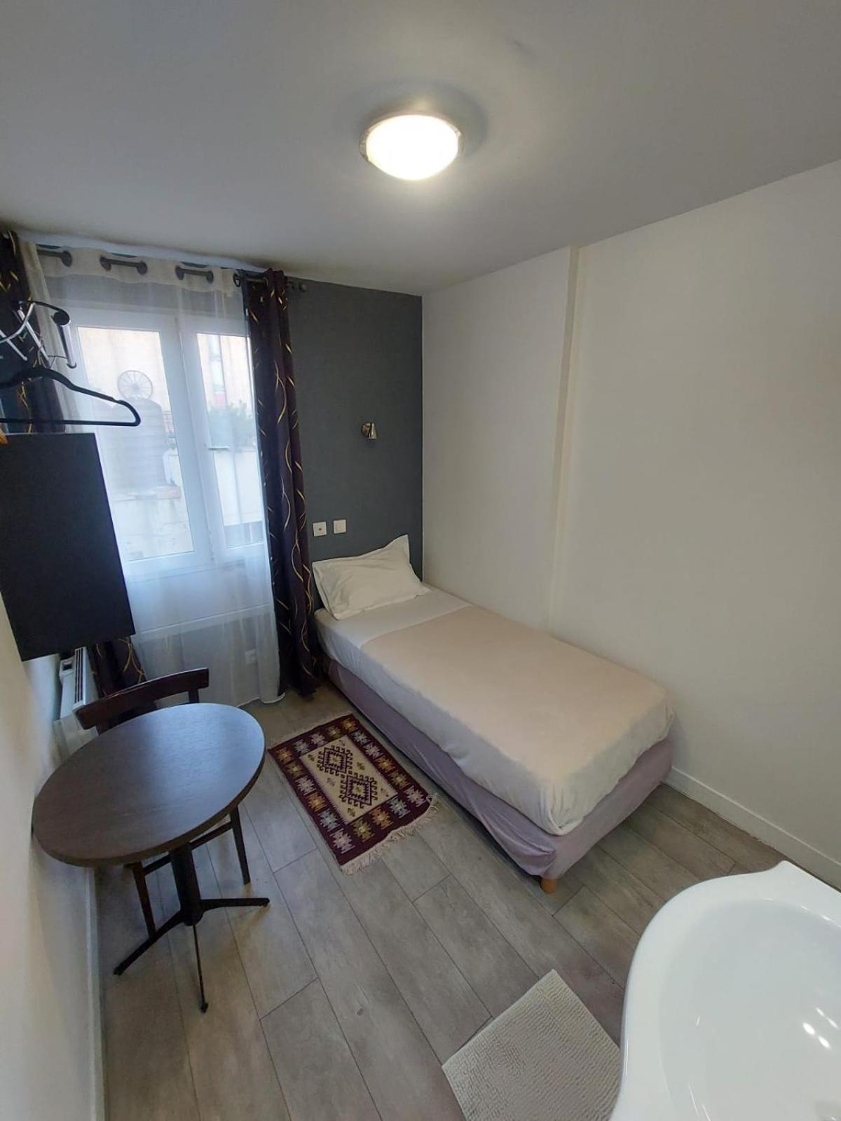 Le Kleber Hotel Montreuil  Luaran gambar