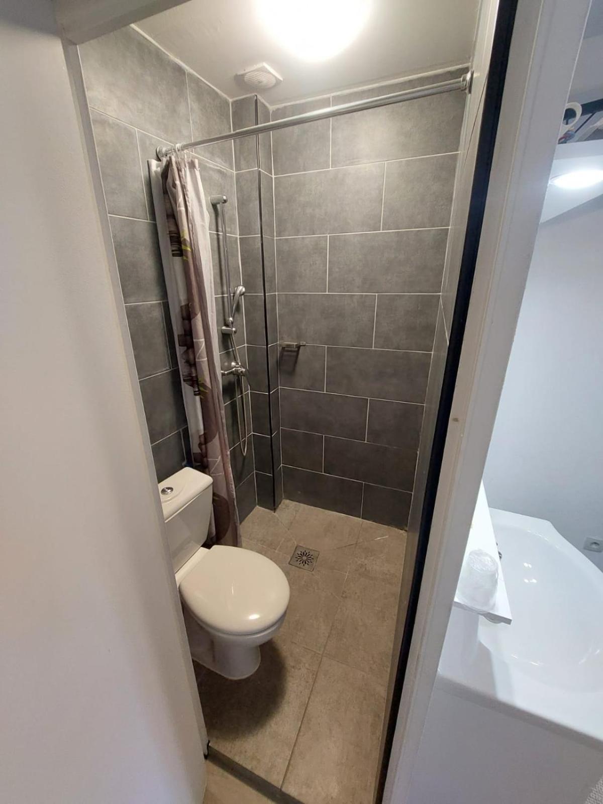Le Kleber Hotel Montreuil  Luaran gambar