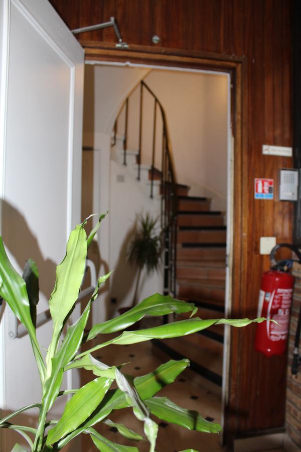 Le Kleber Hotel Montreuil  Luaran gambar